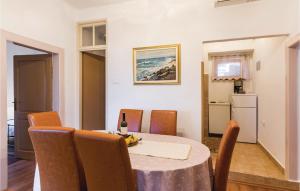 Two-Bedroom Apartment In Banjole