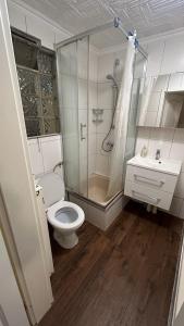 Helfant Luxembourg Standard Single Room 1