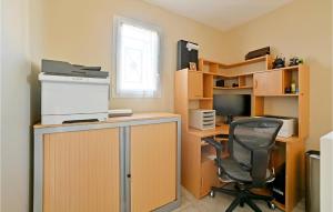 Maisons de vacances Stunning Home In Arles With Wi-Fi : photos des chambres