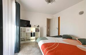 Maisons de vacances Stunning Home In Arles With Wi-Fi : photos des chambres