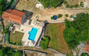 Lovely Home In Runovic 