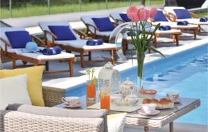 Pet Friendly Home In Karakasica