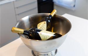 3 Bedroom Cozy Apartment In Malinska