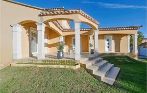 Maisons de vacances Stunning Home In Arles With Wi-Fi : photos des chambres