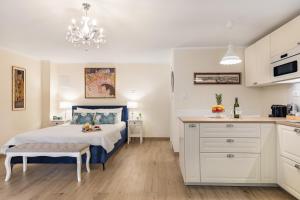 Split Exclusive Stay