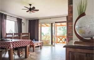 Awesome Home In Sulomino With Kitchen