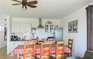 Awesome Home In Sulomino With Kitchen