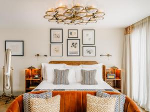 Large room in Redchurch Townhouse