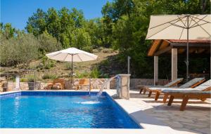 Nice Home In Grubine With Wifi 