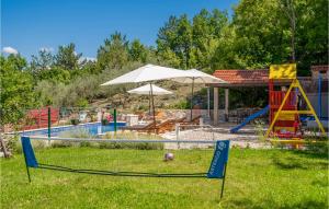 Nice Home In Grubine With Wifi 