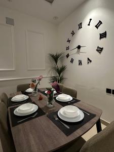 Modern & Cozy Apartment - 2