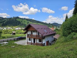 Casa Fuior din Fundu Moldovei