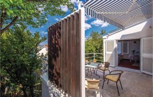 Two-Bedroom Holiday Home In Kraljevica