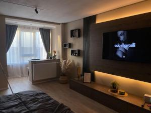 Studio 7- A chic urban hideaway, 10min walk to city center