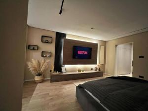 Studio 7- A chic urban hideaway, 10min walk to city center