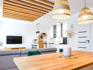 Marina Deluxe - największy apartament na Marinie plus garaż, klima, 2 balkony - 伊拉华