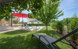 Three-Bedroom Holiday Home In Tinjan