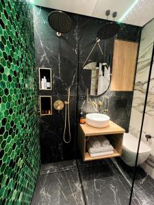 Studio 7- A chic urban hideaway, 10min walk to city center