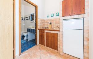 One-Bedroom Apartment In Grebastica