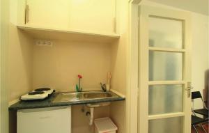1 Bedroom Awesome Apartment In Pula 