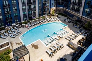 2 Stylish apartments near shops and entertainment