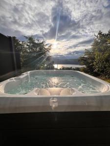 The Pod at Loch Ness Heights at Athbhinn, IV26TU