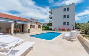 Stunning Home In Turanj With Sauna