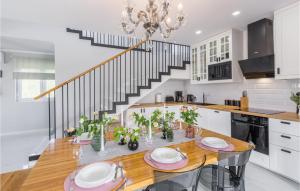 3 Bedroom Cozy Home In Pula 
