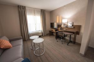 King Suite with Sofa Bed room in Fairfield Inn & Suites by Marriott Huntsville