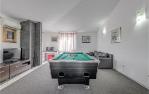 Awesome Home In Split With Sauna