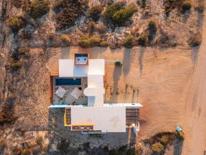 Beachfront Community - Villa 8 Guests