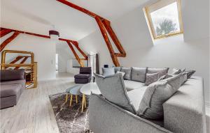 Amazing Home In La Vernelle