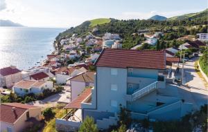 One-Bedroom Apartment Klek With Sea View 07