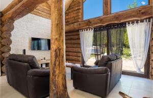 Beautiful Home In Slunj 