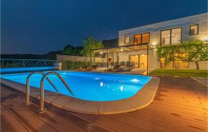 Gorgeous Home In Sibenik