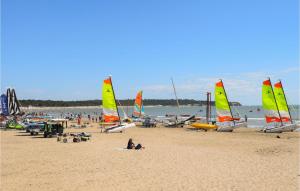 Appartements Nice Apartment In St-Georges-De-Didonne : photos des chambres