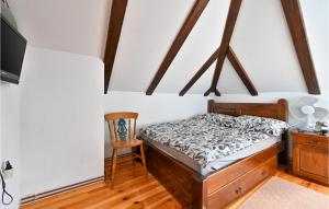 Cozy Home In Ribnjacka With Kitchen