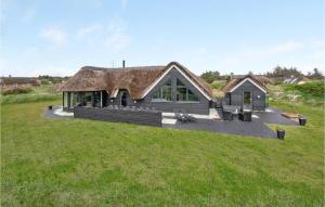 8 Bedroom Amazing Home In Ringkøbing - Hotel 5 stelle a Ringkøbing