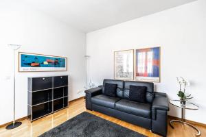 Charming 1BR flat near lake - FB1