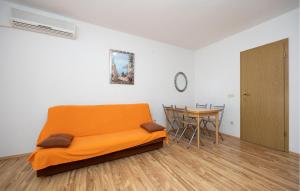 1 Bedroom Awesome Apartment In Lokva Rogoznica 
