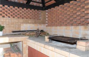 Amazing Apartment In Jadranovo With Wifi 