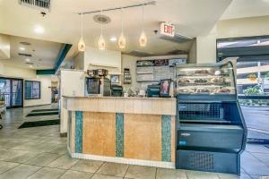 Prime 1Br Oceanview Suite with 2 Balconies! PG 1138