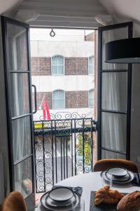 Mayfair Loft Apartment