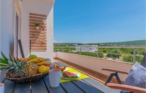 Nice Home In Primosten With Wifi 