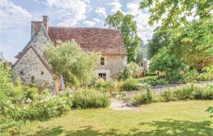3 Bedroom Awesome Home In Cheille Bourg