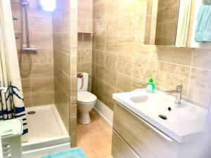 Appartements Grand T2 lumineux renove Lamalou centre : photos des chambres