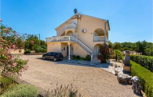 Nice Apartment In Rasopasno With Wifi