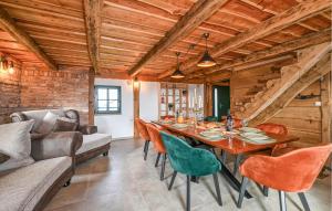 Lovely Home In Lestakovec With Kitchen