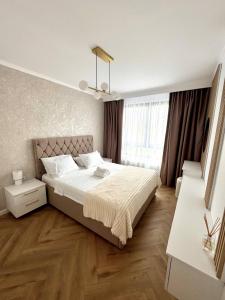 Lake View Luxury Apartament