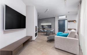 Nice Home In Labin With Wifi